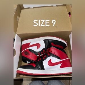 Air Jordan mid 1 Nike